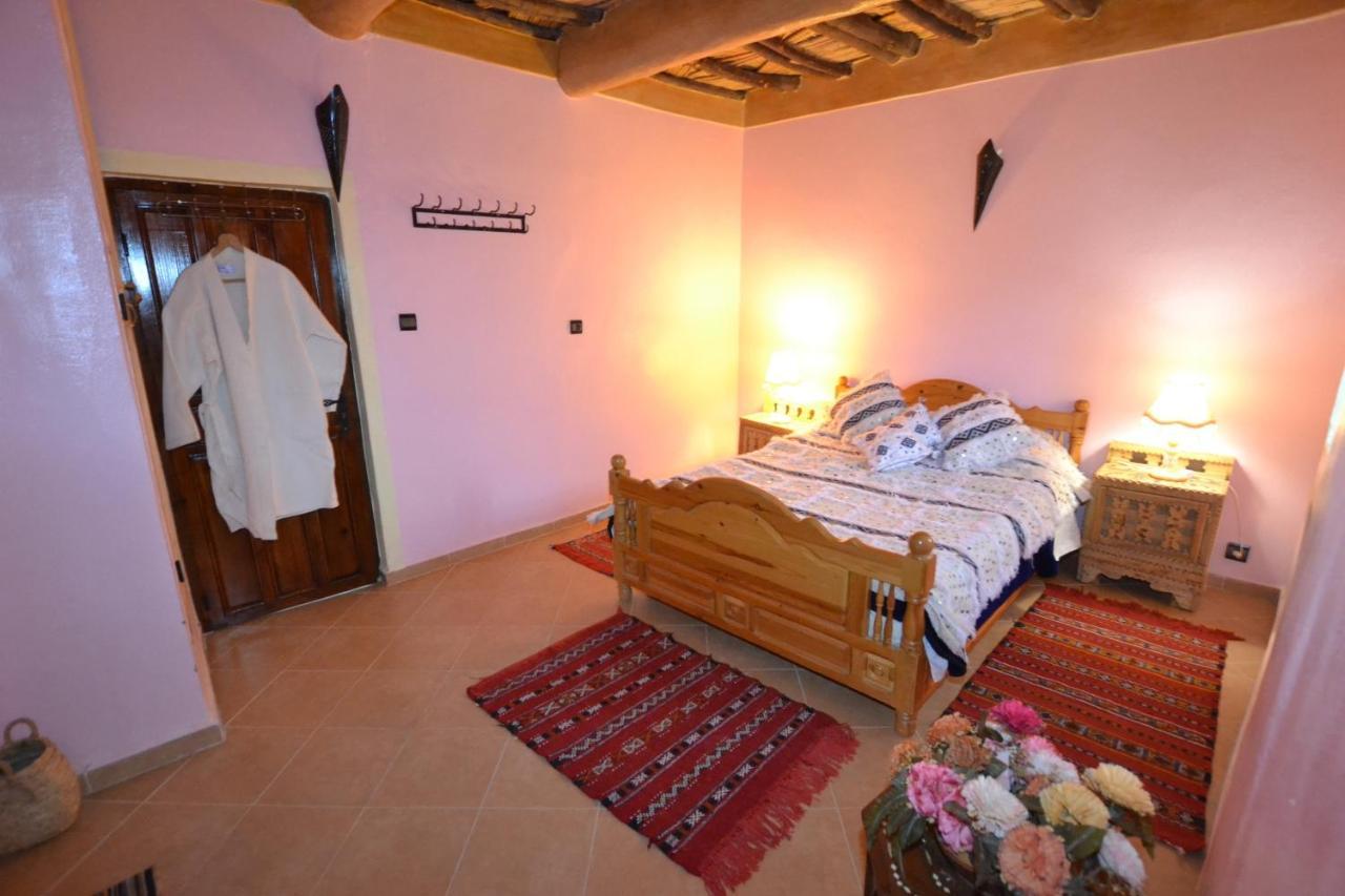 Tizourgane Kasbah Guest house Tiguissas