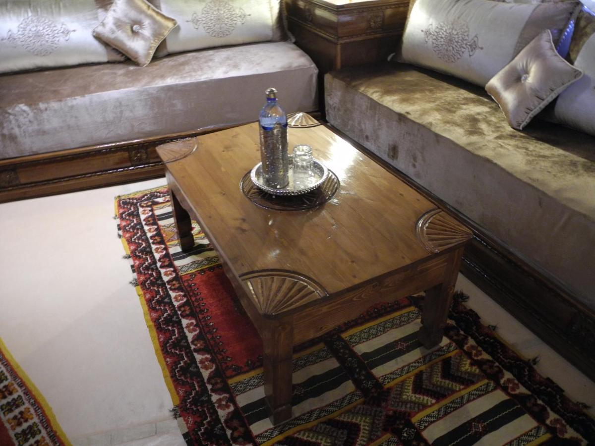 Tizourgane Kasbah Guest house Tiguissas